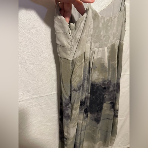 Fei Spaghetti Strap Olive Green Watercolor 100% Silk Mini Dress Size 8 - Picture 6 of 11
